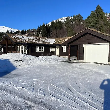 بيت للعطل Fjellhytte Sentralt Og Solrikt *