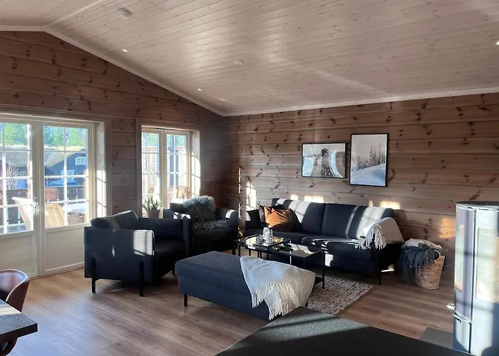 Feriehus Fjellhytte Sentralt Og Solrikt *